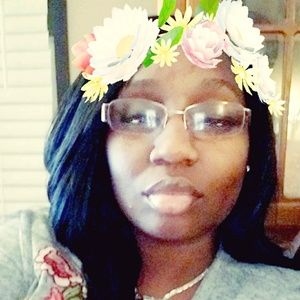 Meet your Posher, Crystal